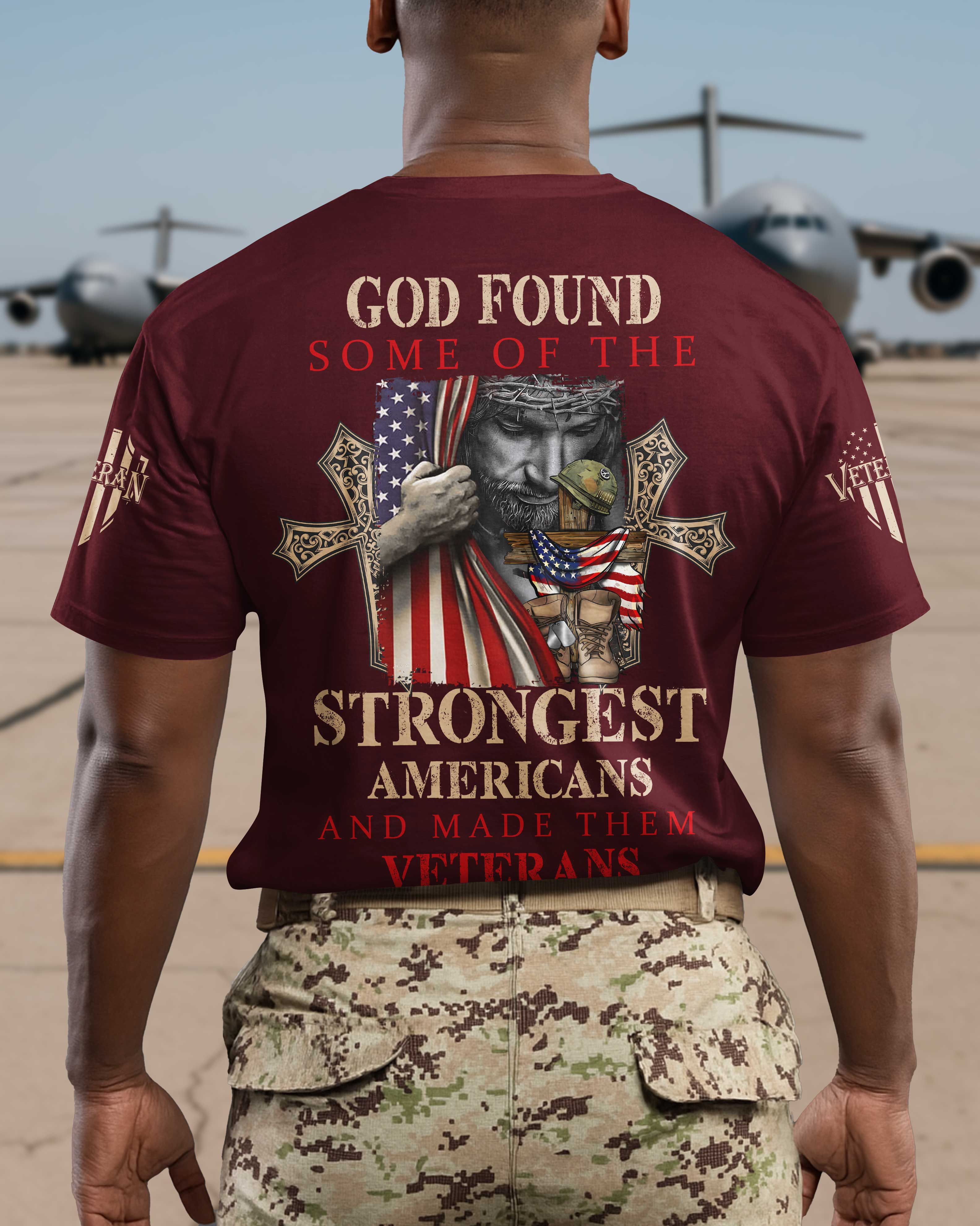 T-shirt Dieu a trouvé certains des Américains les plus forts