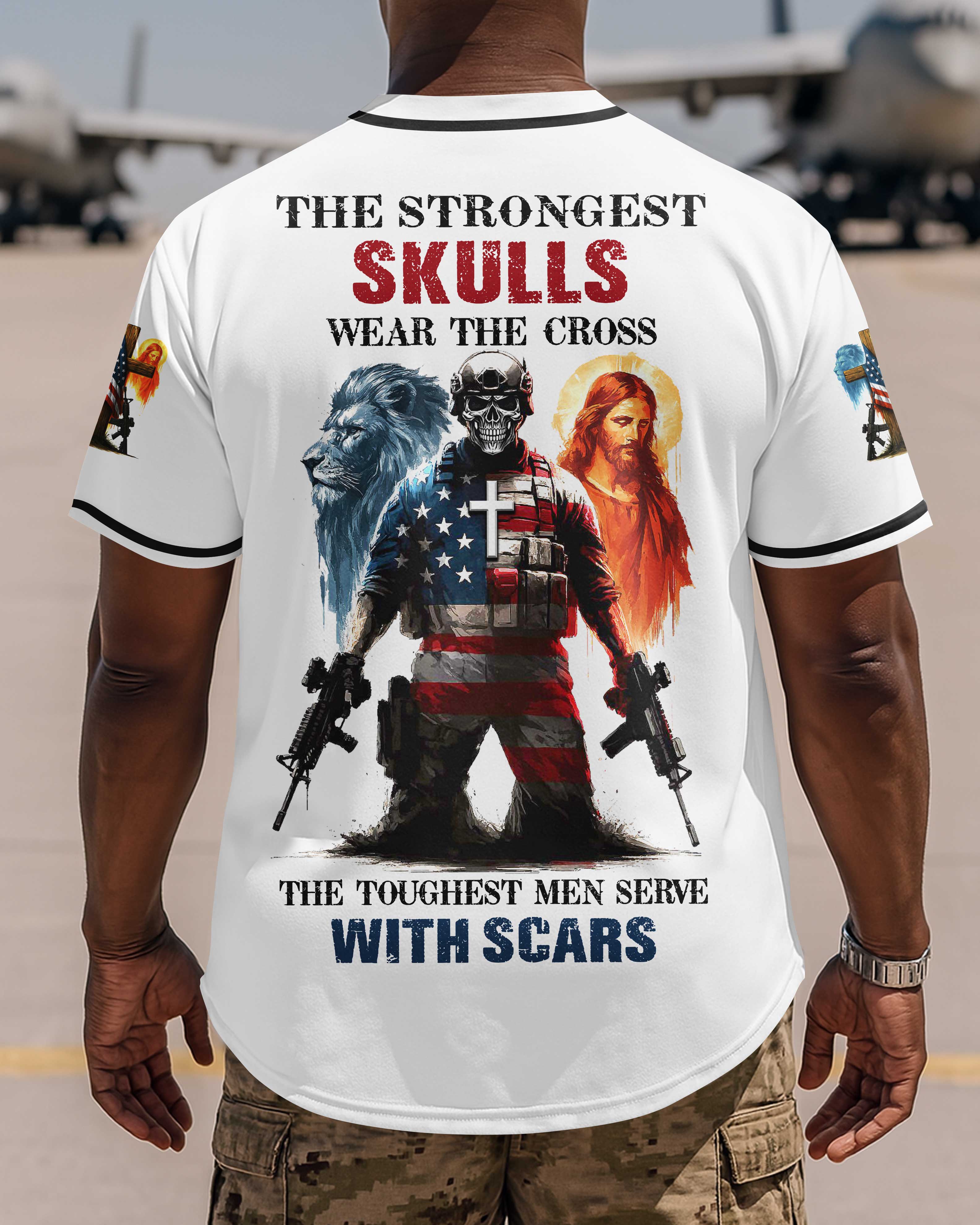 T-shirt Les crânes les plus solides portent la croix