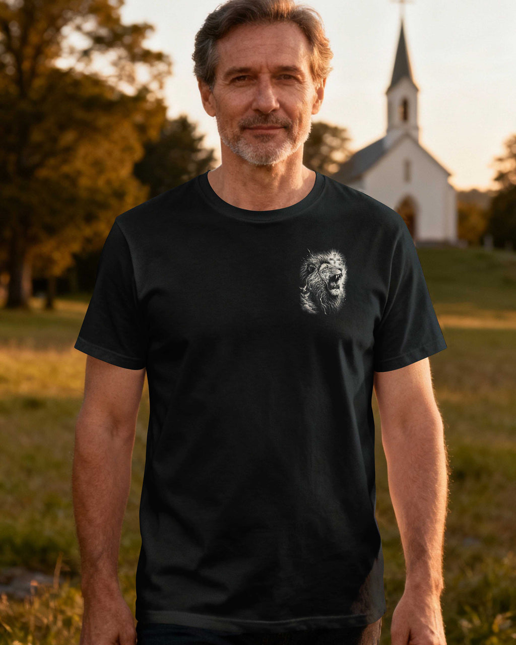 Mann des Glaubens, 1. Timotheus 6,11, jage der Gerechtigkeit, der Gottesfurcht, dem Glauben, der Liebe, der Geduld und der Sanftmut nach. T-Shirt