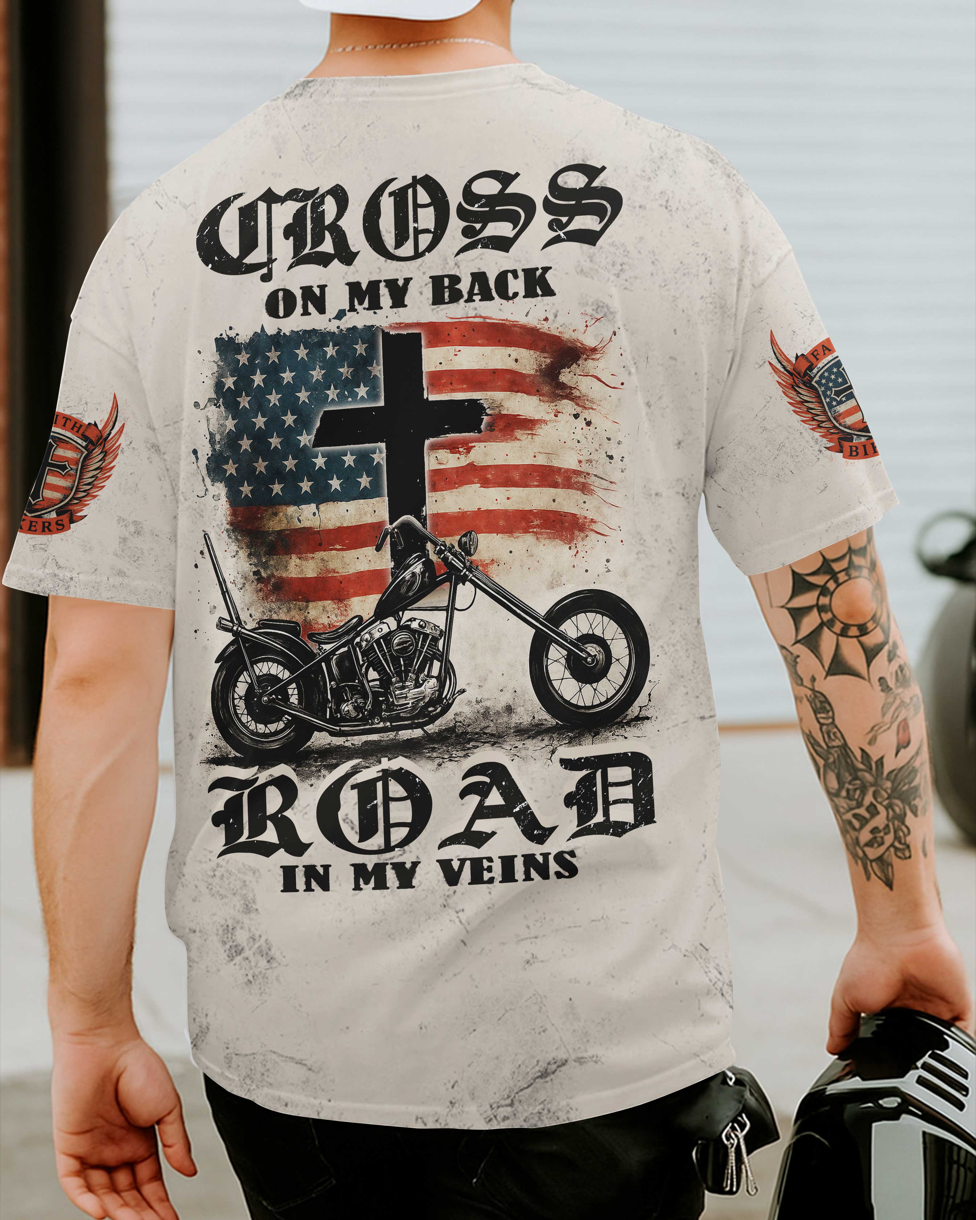 T-shirt imprimé Croix sur tout le dos
