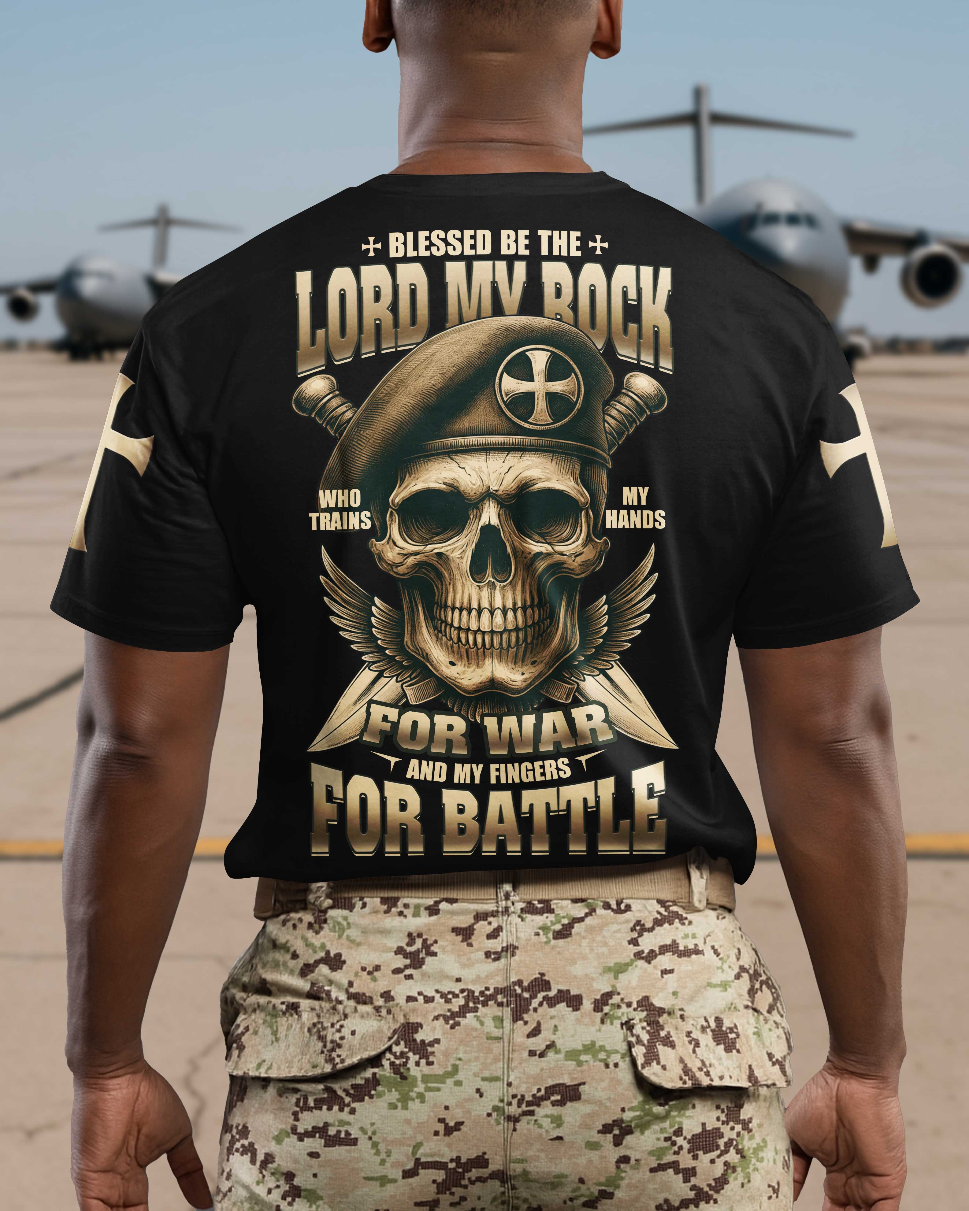 Gesegnet sei der Herr, mein Fels, der meine Hände für den Kampf trainiert T-Shirt