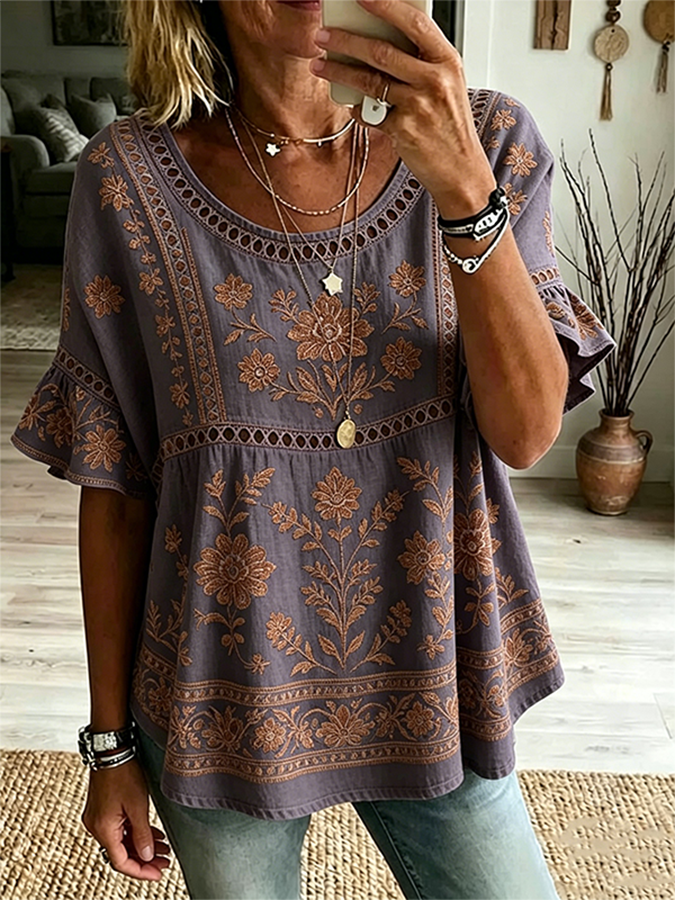 Blusa campesina vintage de mujer con estampado floral, ribete y mangas con volantes