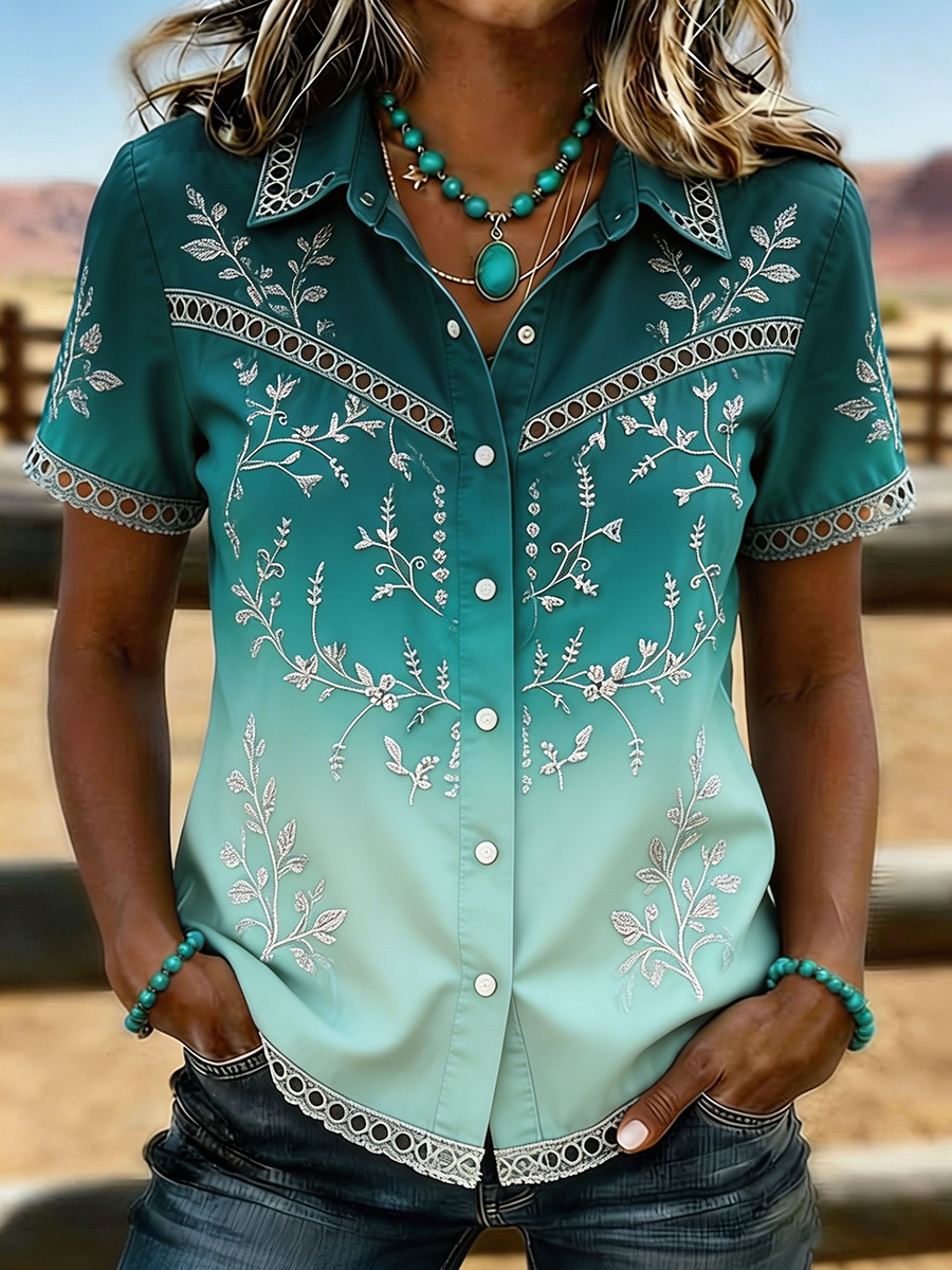 Camisa western abotonada para mujer con bordado floral turquesa degradado