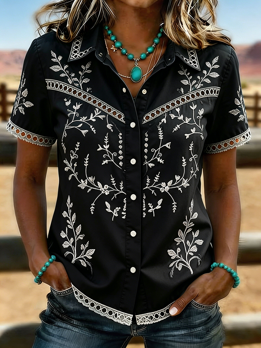 Camisa western abotonada para mujer con bordado floral turquesa degradado
