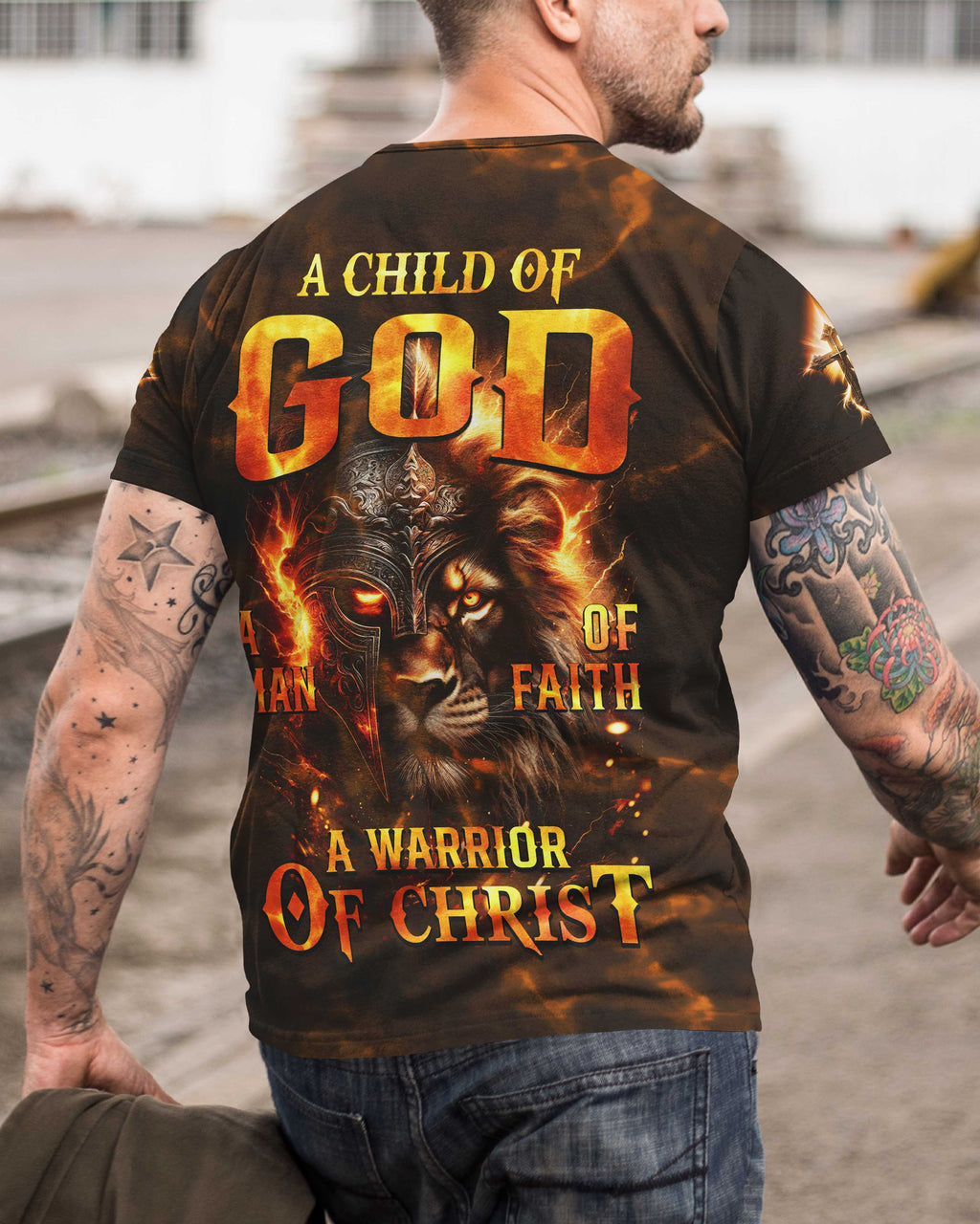 Ein Kind Gottes Ein Mann des Glaubens Ein Krieger Christi All Over Print T-Shirt
