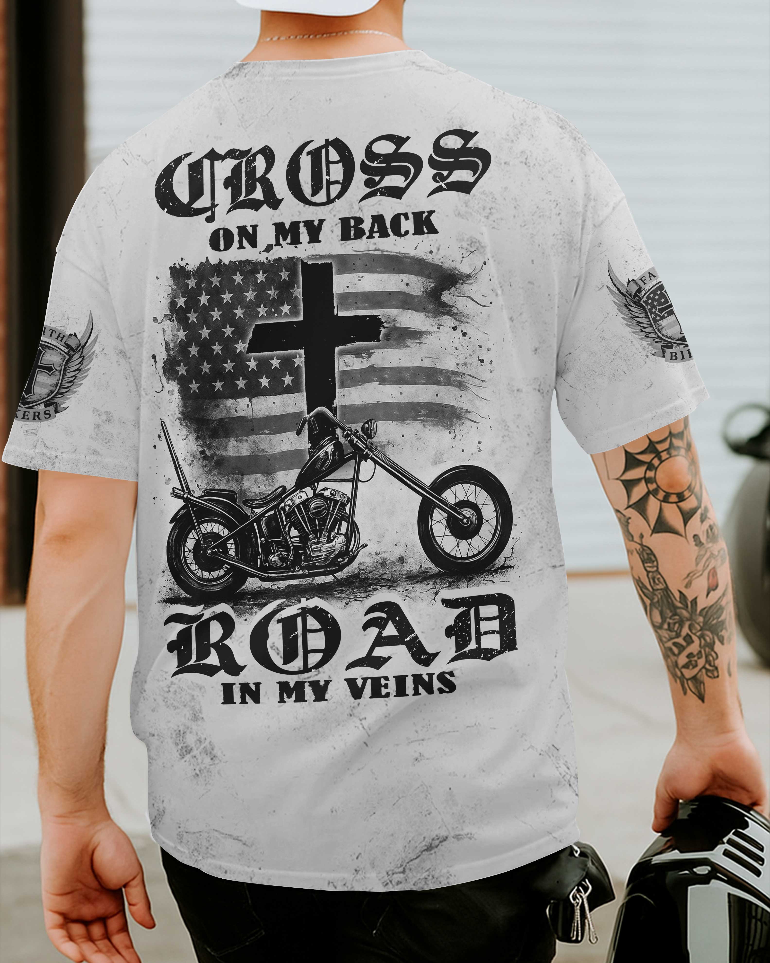 T-shirt imprimé Croix sur tout le dos