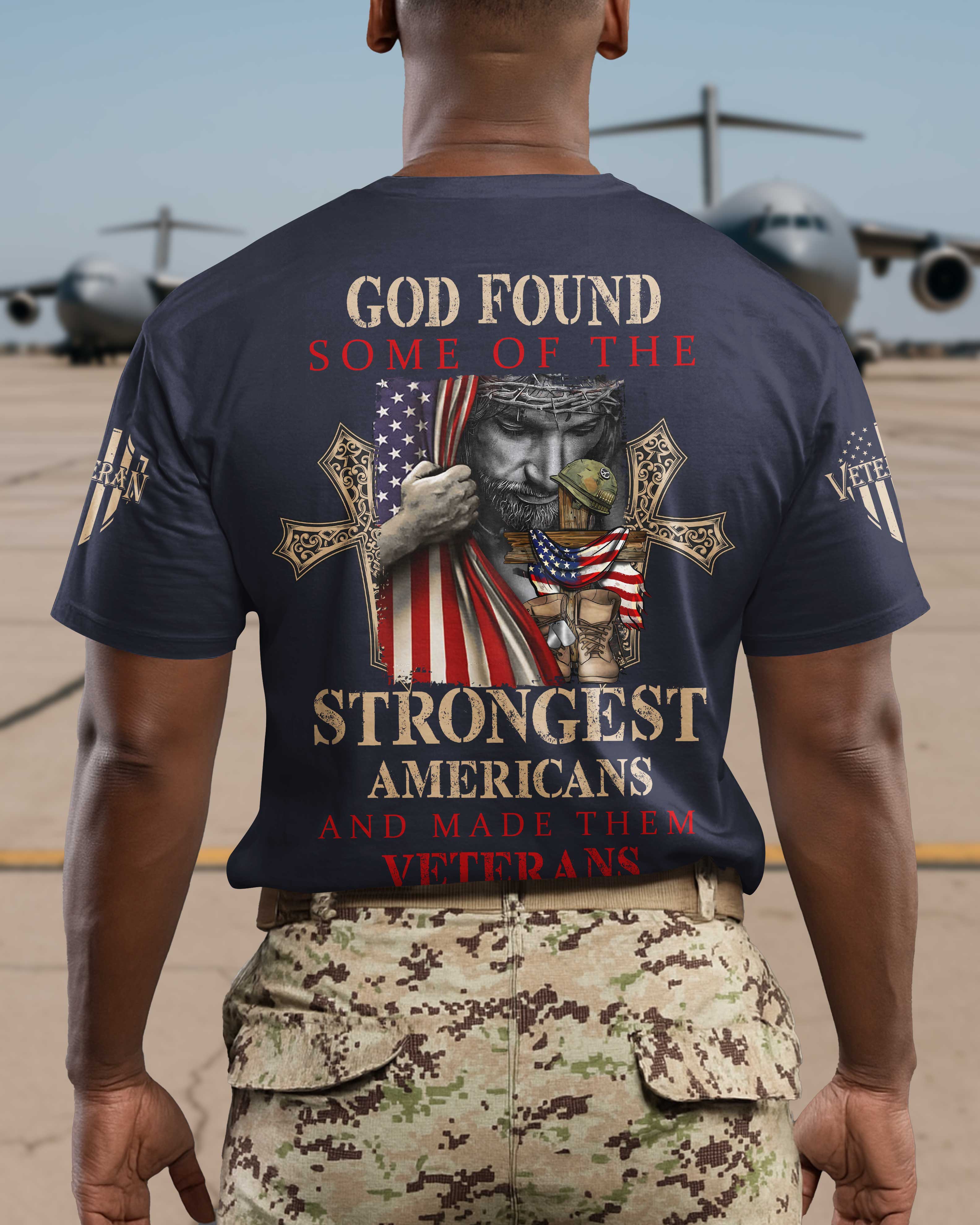 T-shirt Dieu a trouvé certains des Américains les plus forts