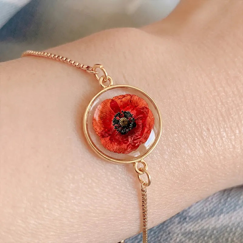Poppy Bracelet: Gold Resin Pendant