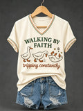 Klassisches T-Shirt „Walking By Faith Tripping Constantly“ mit Gänse-Print, christlich, inspirierend, Kurzarm