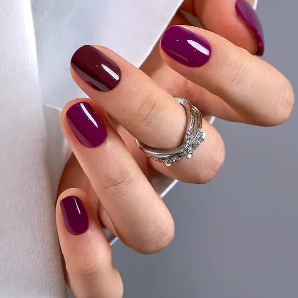 30-Piece Blush Glossy Press-On Nails – Short Natural Everyday Manicure