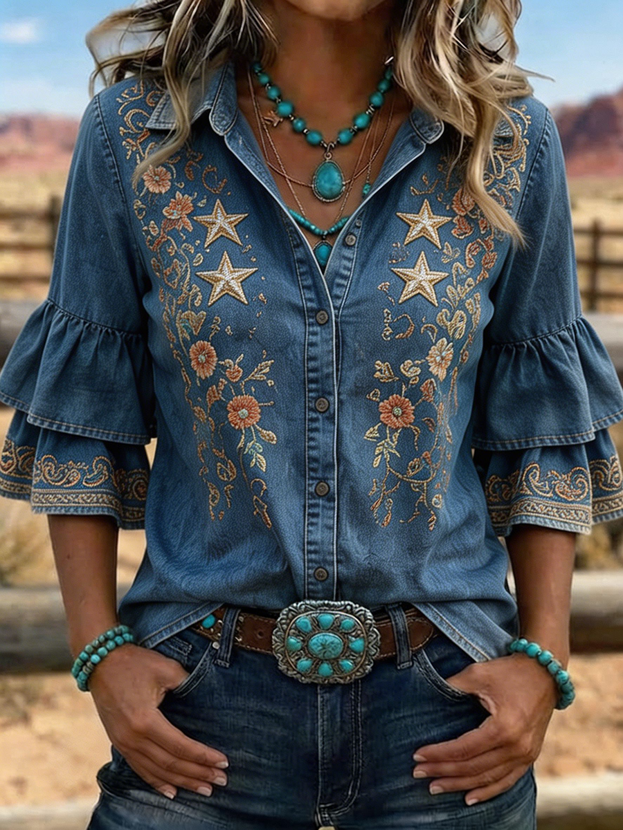 Camisa vaquera de mujer con estrella y flores bordadas y mangas con volantes