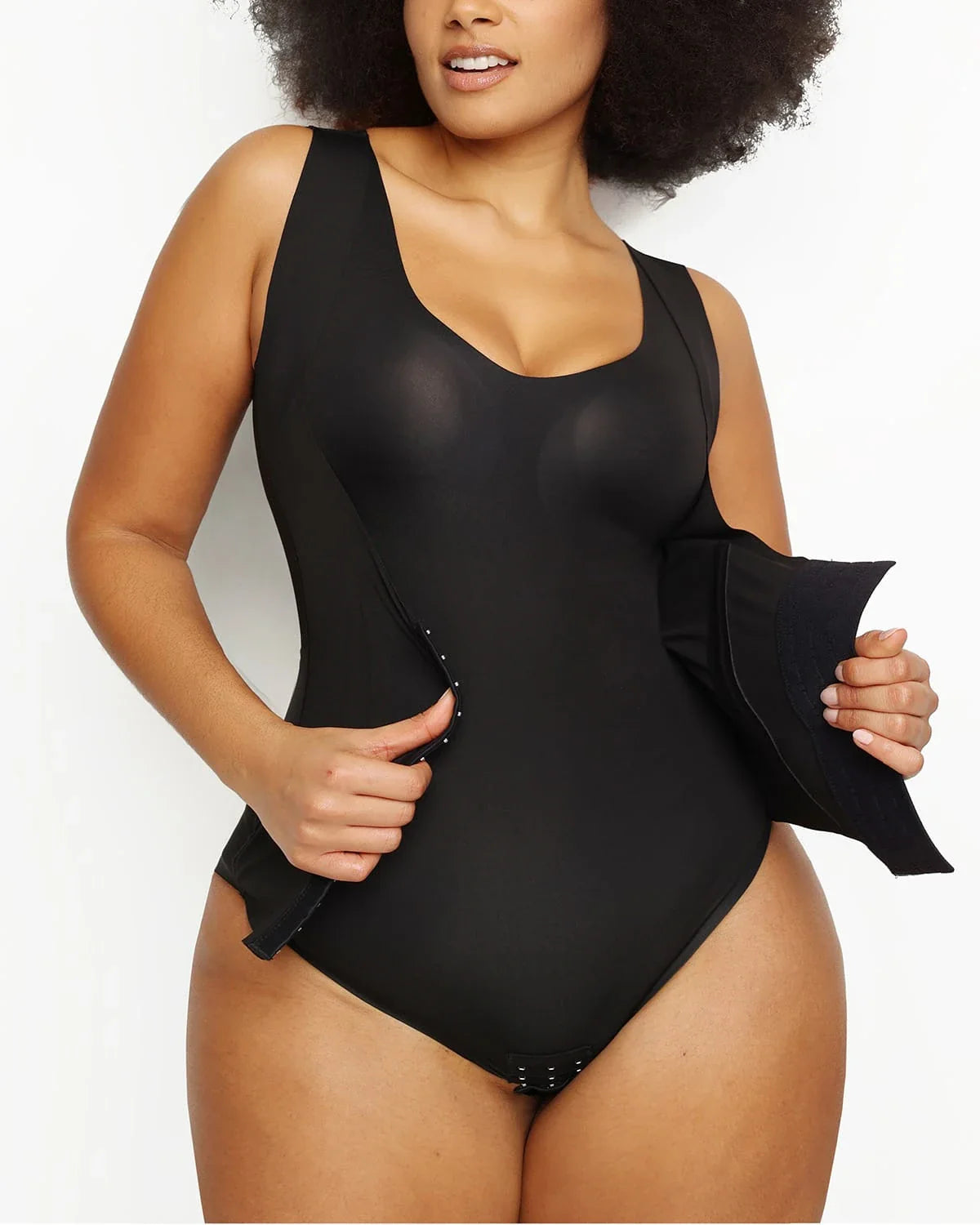 Body moldeador tipo camiseta y braga 3 en 1 Cream Touch™