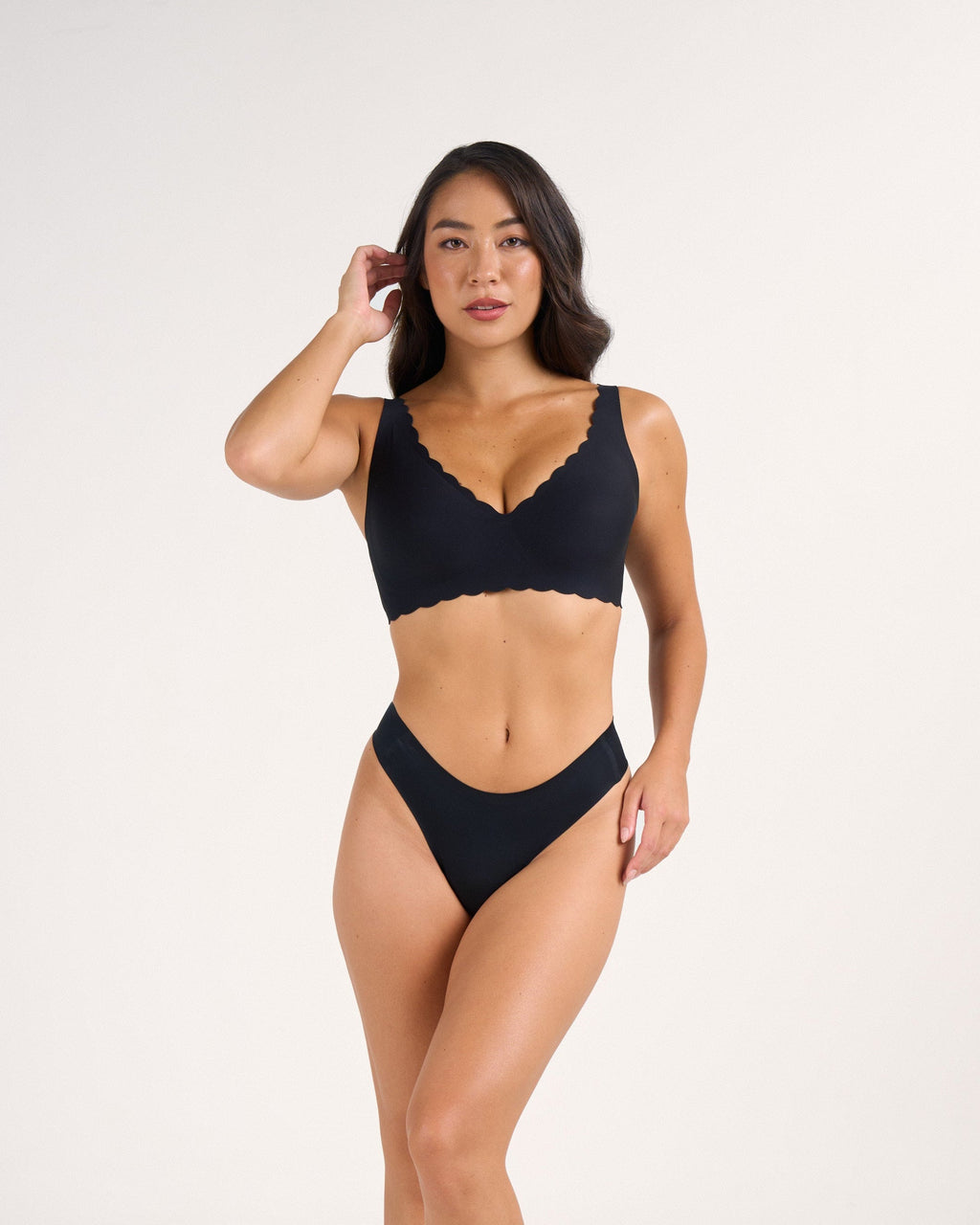 Scalloped Deep V Push-Up Seamless Wireless Jelly Bra
