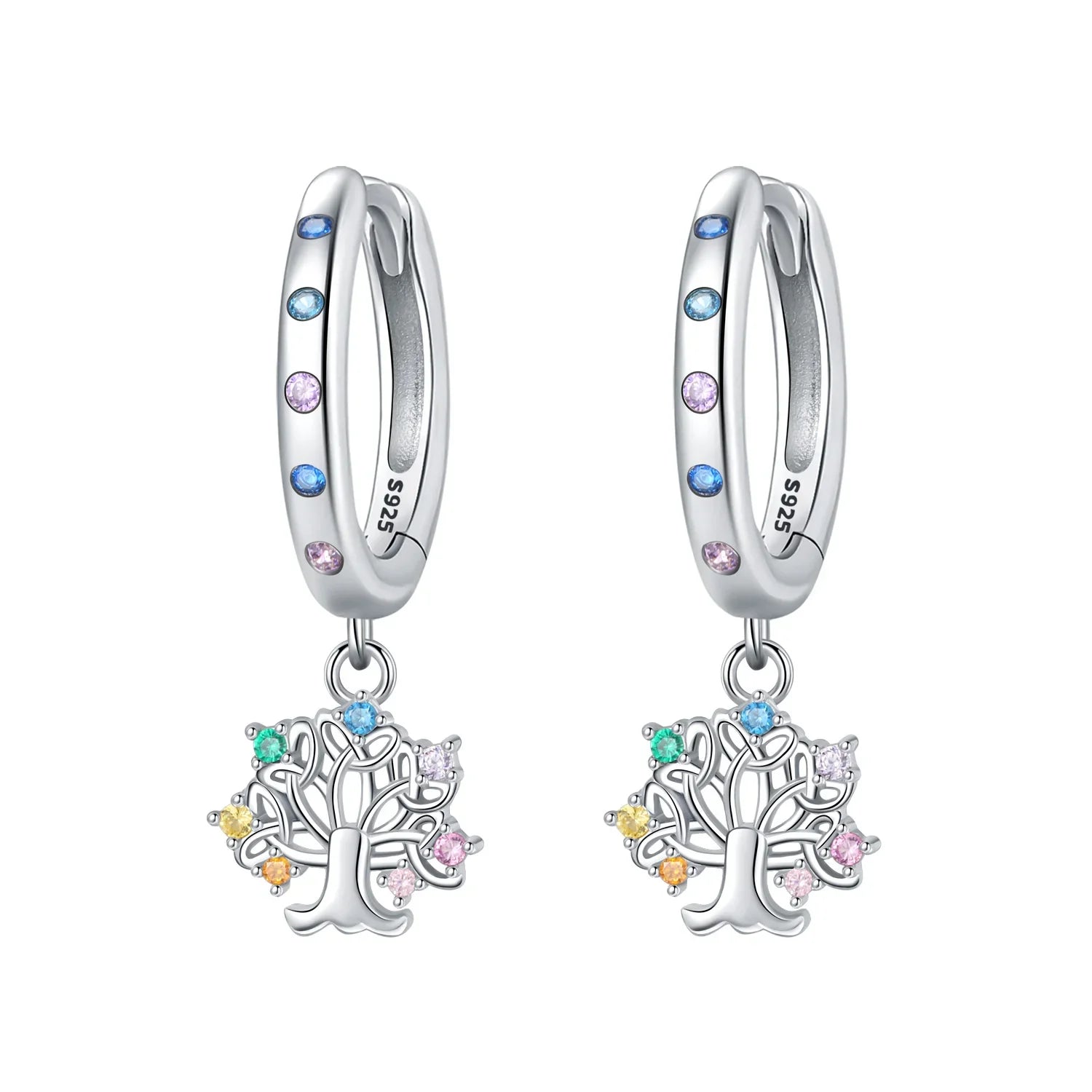 Pendientes con dijes