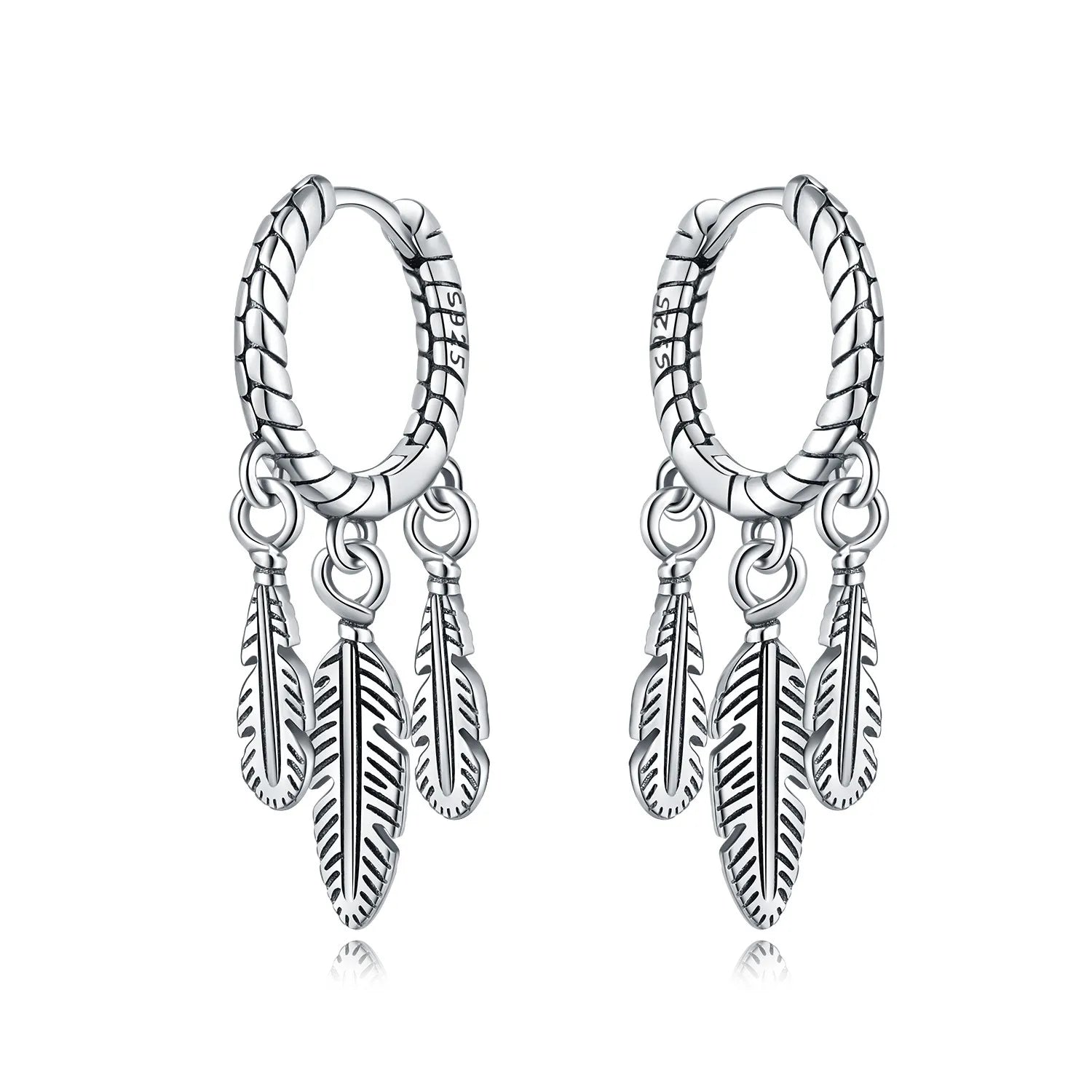 Pendientes con dijes