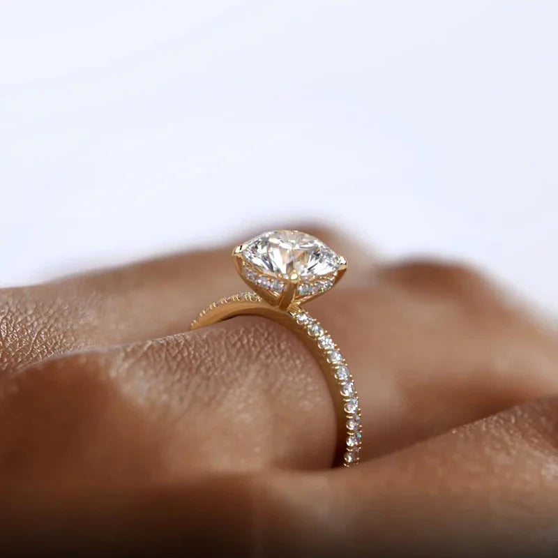 Oval Halo Moissanite Ring