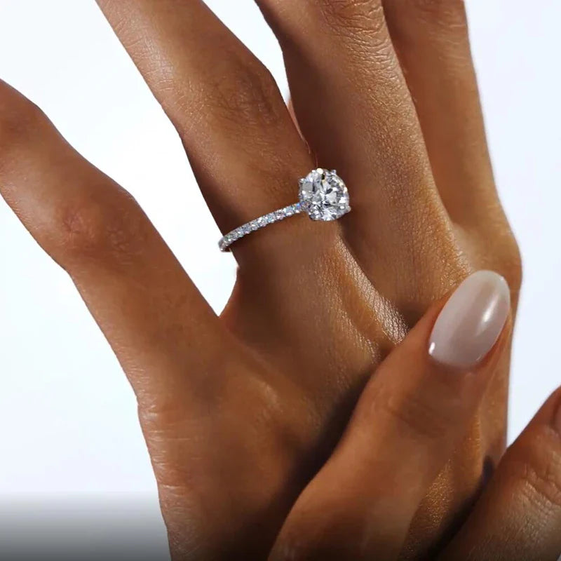 Oval Halo Moissanite Ring