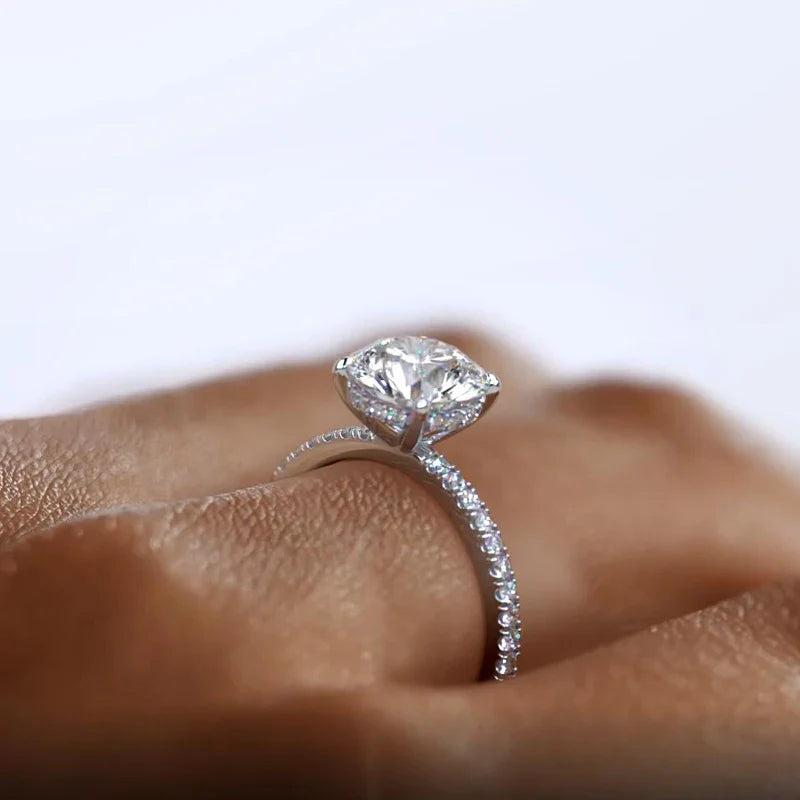 Oval Halo Moissanite Ring
