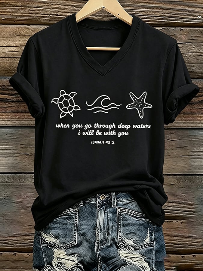 Camiseta estampada de fe para mujer, ideal para vacaciones y ocio en la playa, con tortuga marina y el mensaje «Cuando atravieses aguas profundas, estaré contigo»