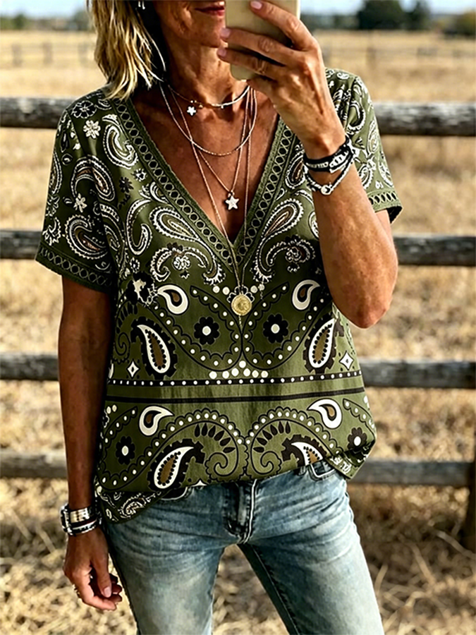 Camisa bohemia vaquera de mujer con estampado de paisley, cuello en V, ribete y manga corta