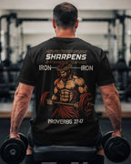 Eisen schärft Eisen T-Shirt
