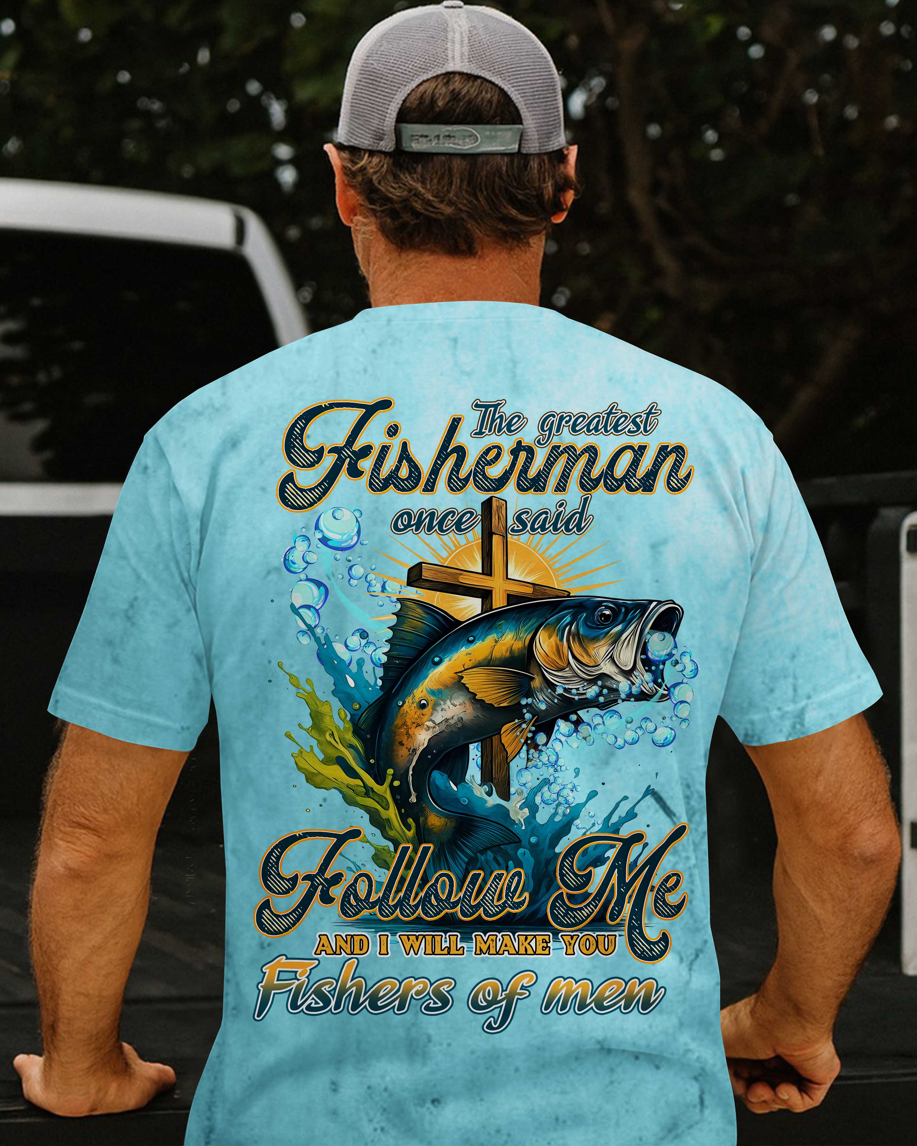T-Shirt: Der größte Fischer sagte einst: „Folgt mir nach, und ich werde euch zu Menschenfischern machen“ – Allover-Print