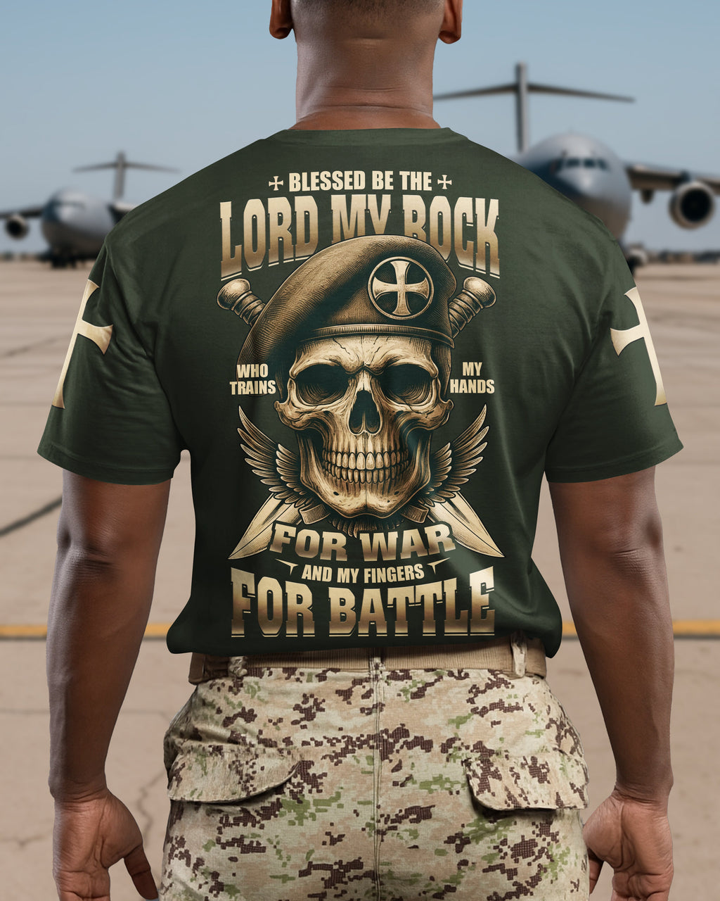 Gesegnet sei der Herr, mein Fels, der meine Hände für den Kampf trainiert T-Shirt
