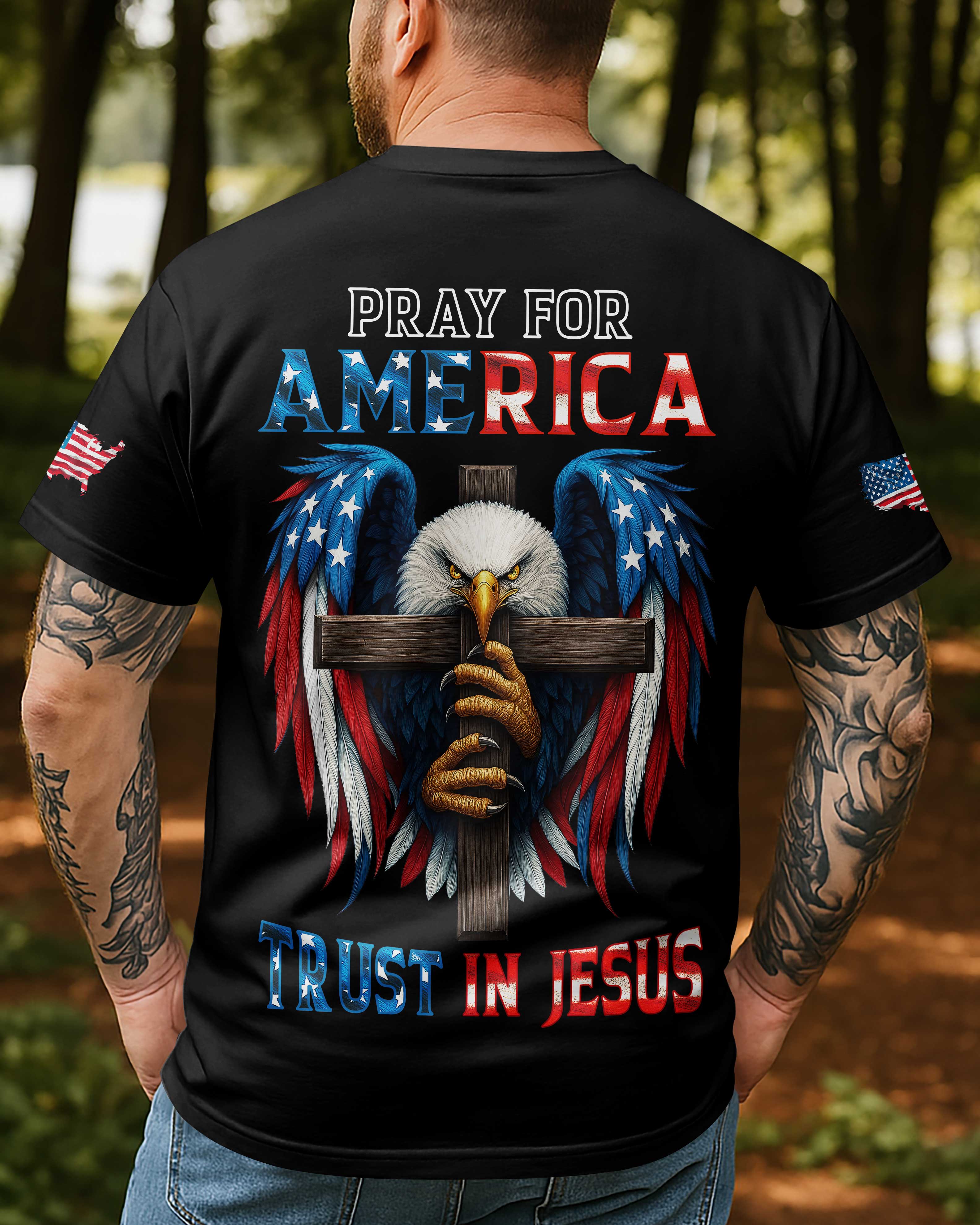 T-shirt "Priez pour l'Amérique, Ayez confiance en Jésus"