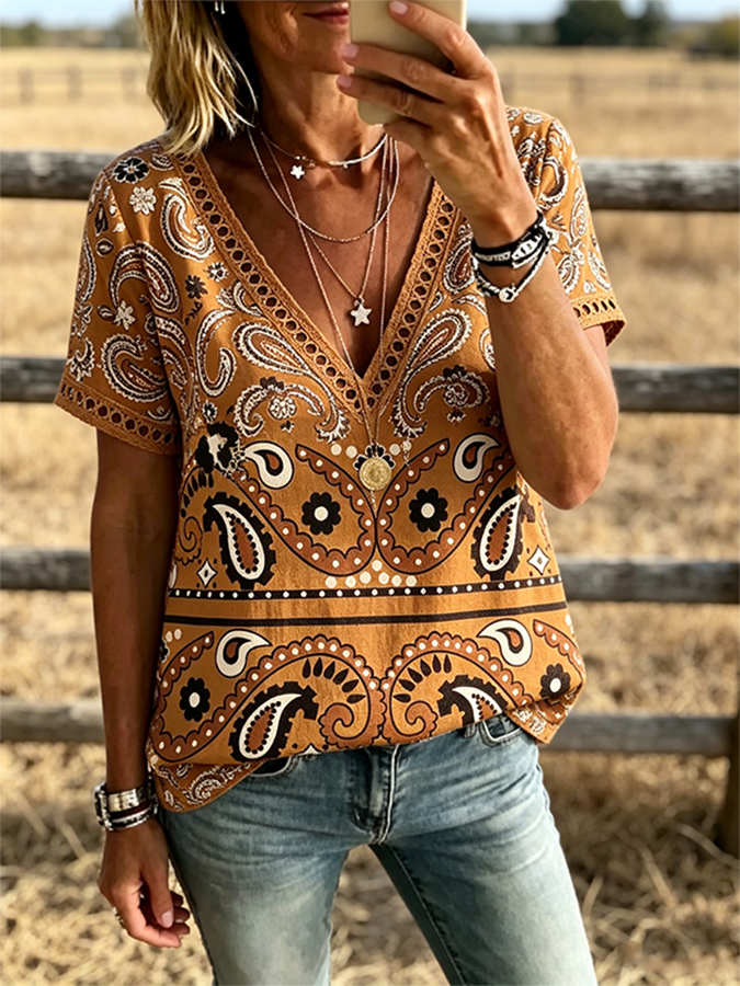 Camisa bohemia vaquera de mujer con estampado de paisley, cuello en V, ribete y manga corta